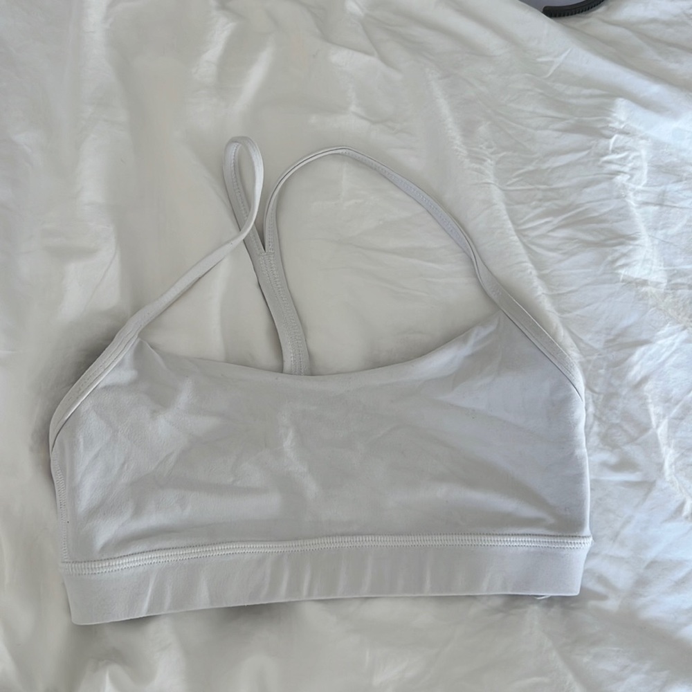 Lulu lemon sports bra size 4